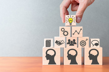 国产车大换标失败成功者是谁？