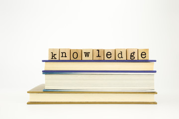 打乒乓球发球时手腕会晃