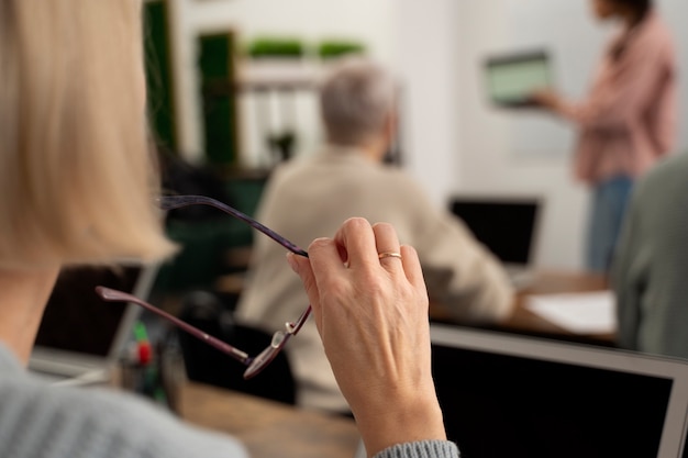 如何解决摩托车冬天不好打火的问题？