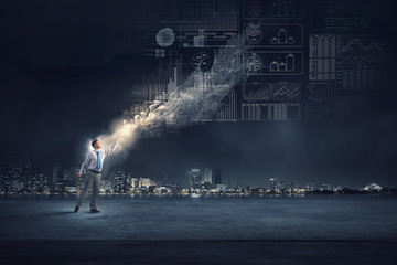 打乒乓球发球时手腕会晃